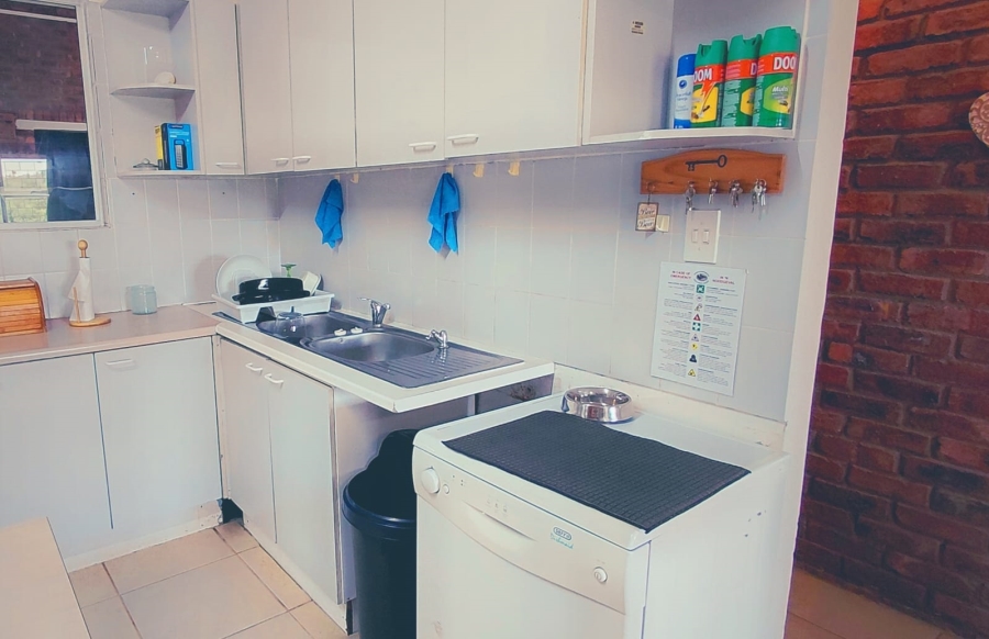 4 Bedroom Property for Sale in Oyster Bay Eastern Cape